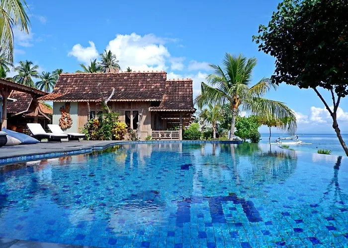 Hotel Blue Harbor Beachfront & Resto