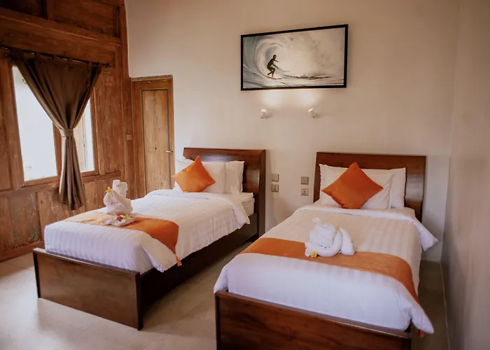 Blue Harbor Beachfront & Resto Hotel 4*