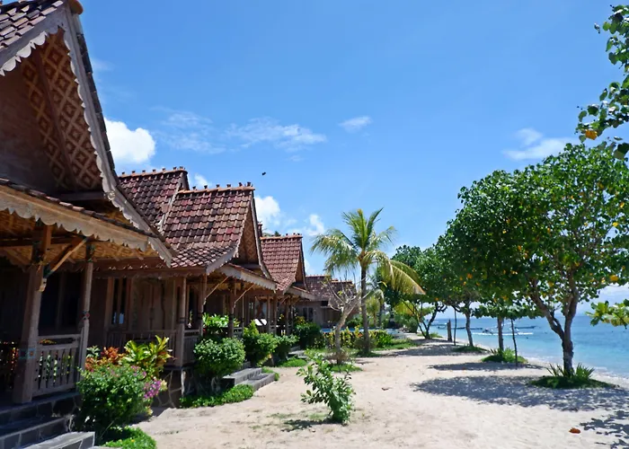 Blue Harbor Beachfront & Resto فندق 4*